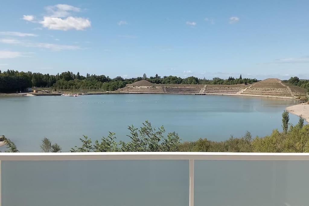 Appartement Climatise Au Coeur De La Provence Lac Et Parcs D'Attractions 10Mn Avignon Монто Екстериор снимка
